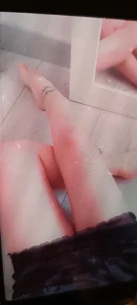 OnlyFans cuenta color_my_feet header 2