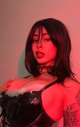 OnlyFans account  strawberryflavorr avatar 1