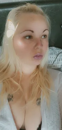 OnlyFans cuenta c4erryb10ss0m avatar 1