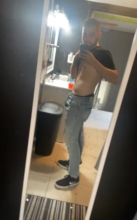 OnlyFans cuenta thisthatlatino header 2