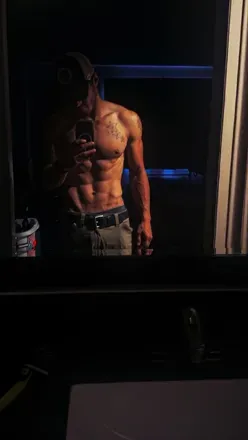 OnlyFans account  sixturtlepaws avatar 1