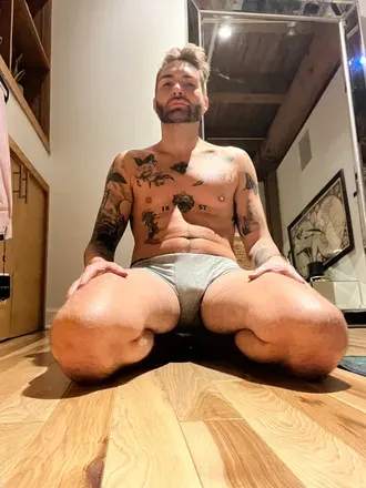 OnlyFans account  mistermicrodose avatar 1