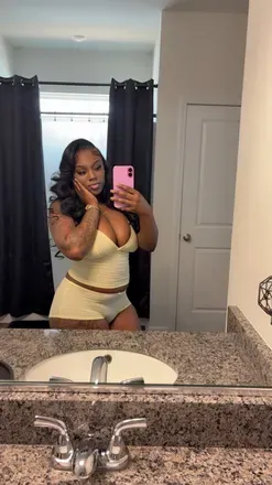 OnlyFans cuenta tiairralaniece avatar 1