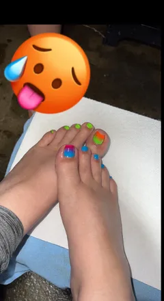 OnlyFans cuenta bigemofootmomma69 header 2