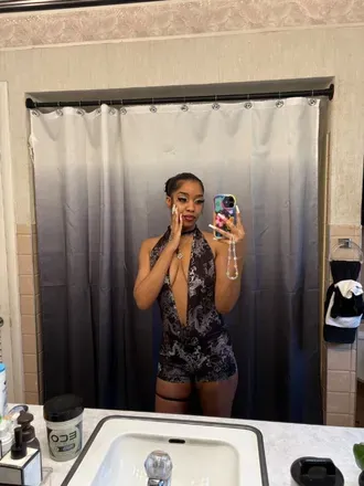 OnlyFans cuenta nickiyuno_147 header 2