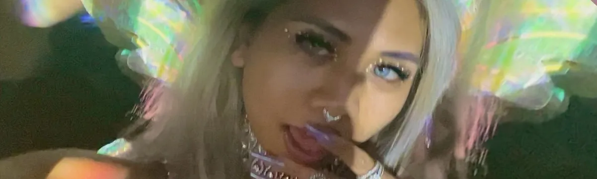 OnlyFans cuenta lux.lhianna header 2