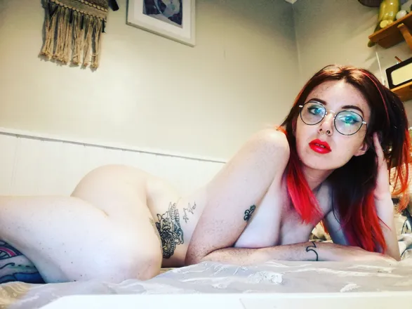 OnlyFans cuenta wildhoney92 header 2