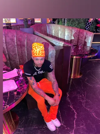 OnlyFans cuenta supremeriches header 2