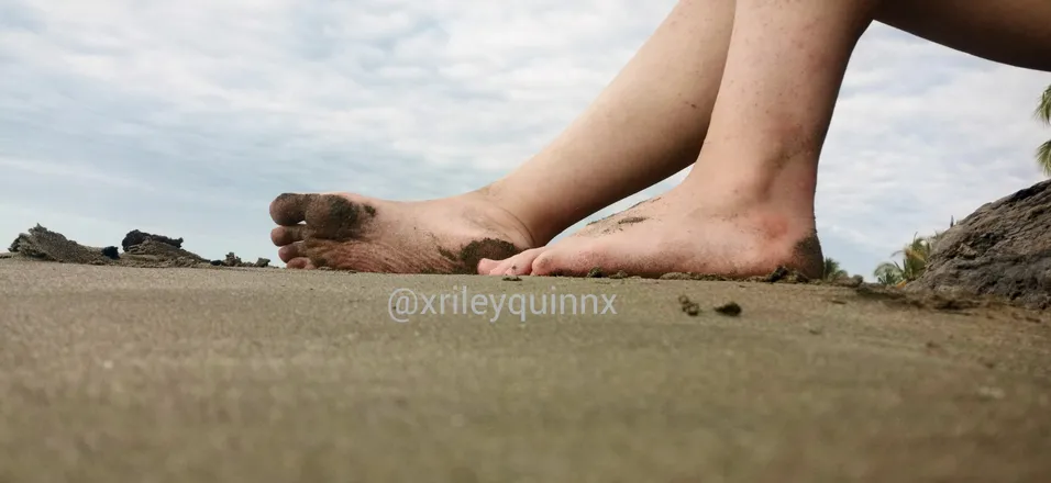 OnlyFans cuenta xrileyquinnx header 2