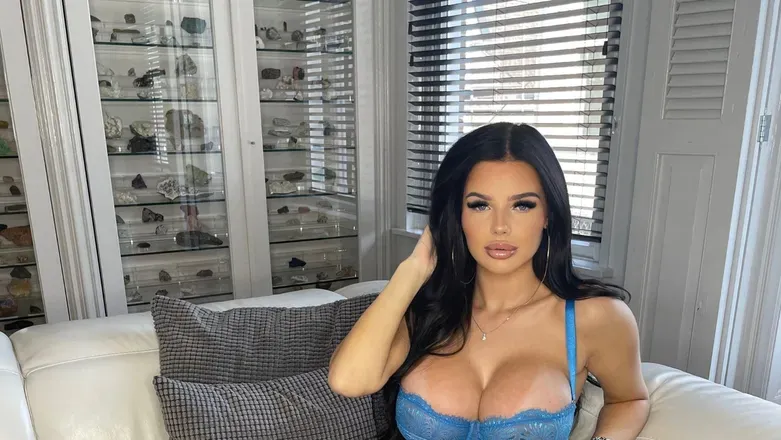 OnlyFans cuenta claudiaroelands header 2