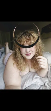 OnlyFans cuenta salemsforest header 2