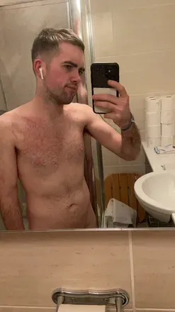 OnlyFans cuenta littlebadboy98 header 2