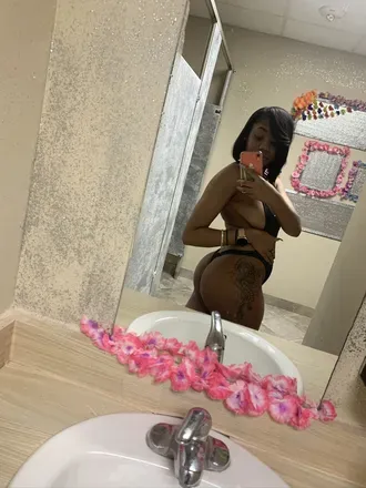 OnlyFans account  five_starrr avatar 1