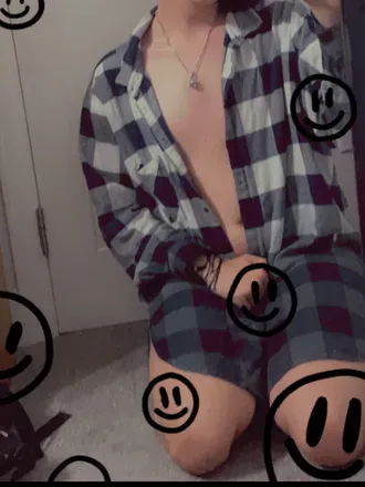 OnlyFans account  envyiris avatar 1