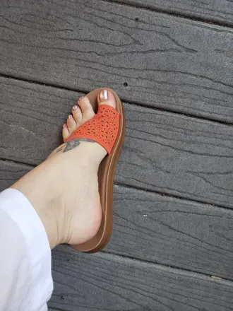 OnlyFans cuenta feetflirtyfun header 2