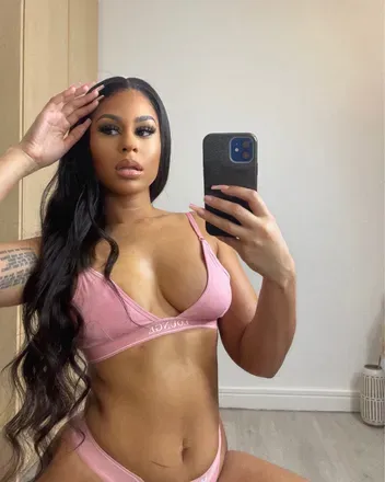 OnlyFans cuenta lailarebel avatar 1
