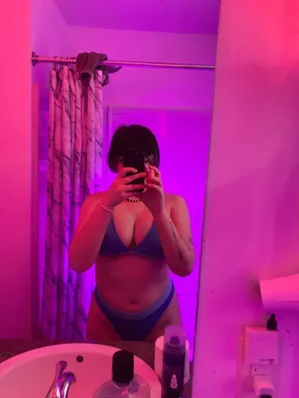 OnlyFans cuenta zoelove420 avatar 1