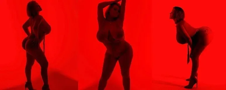 OnlyFans cuenta olyriaroy header 2