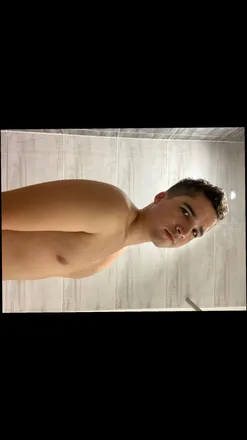 OnlyFans cuenta kev_1999 header 2