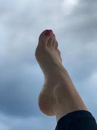 OnlyFans account  feetfromrussia avatar 1