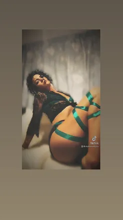 OnlyFans cuenta skylouise2022 header 2