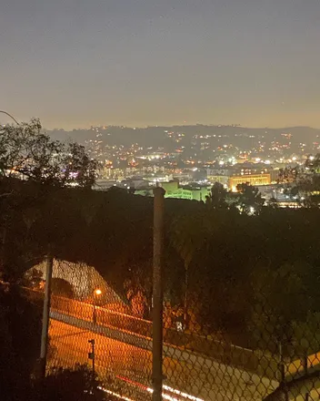 OnlyFans cuenta elizabethrene06 header 2