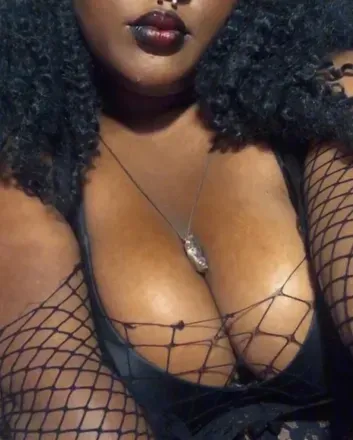 OnlyFans cuenta weirdhoochiemama avatar 1