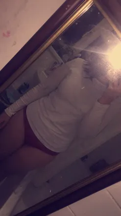 OnlyFans cuenta chlo_harmz header 2
