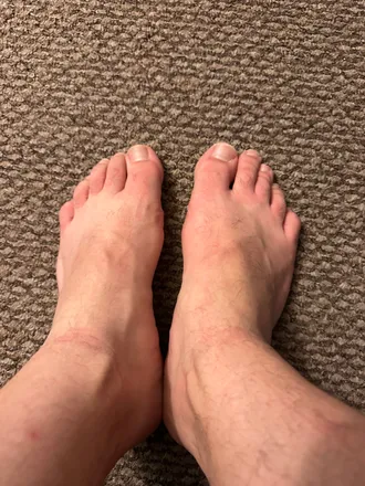 OnlyFans cuenta mrfeet221 header 2