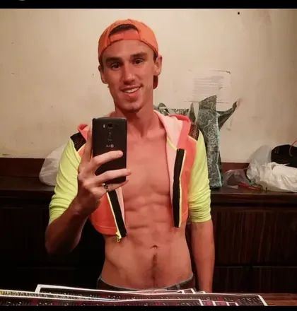 OnlyFans account  feybourne avatar 1