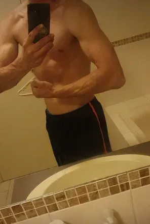 OnlyFans cuenta m_adam avatar 1