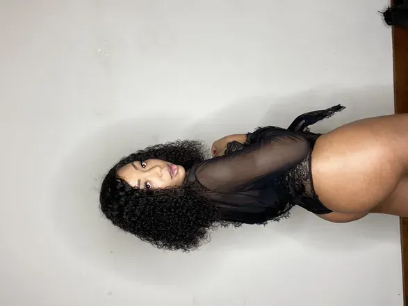 OnlyFans cuenta kennywiththehenny header 2