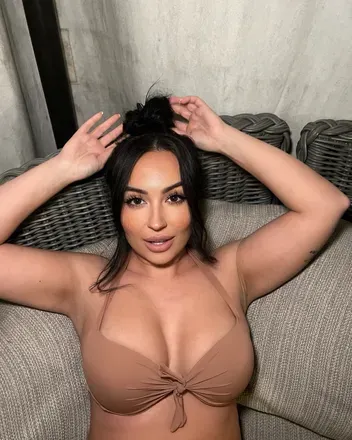 OnlyFans cuenta azzybby2 avatar 1