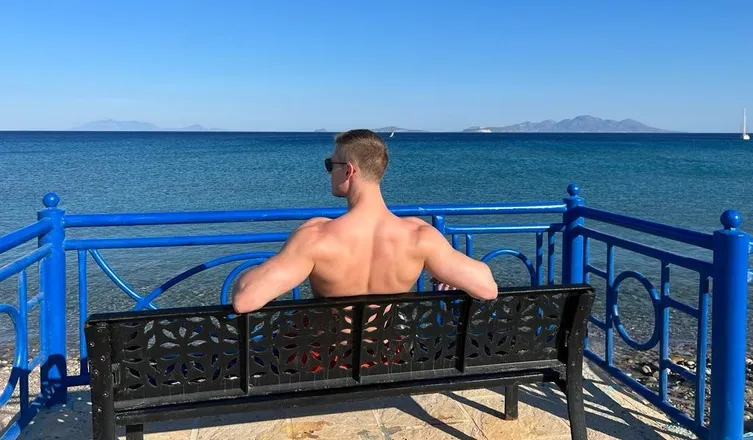 OnlyFans cuenta de.basti header 2