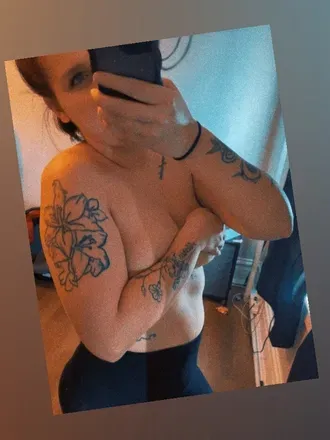 OnlyFans account  ykmuhkenzie avatar 1