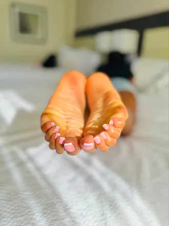 OnlyFans account  torisoless header 2