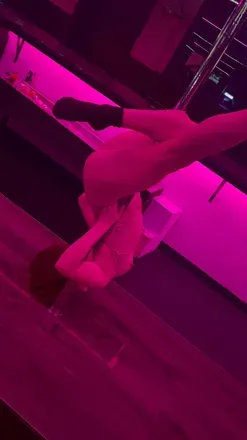 OnlyFans account  blondebabydancer header 2