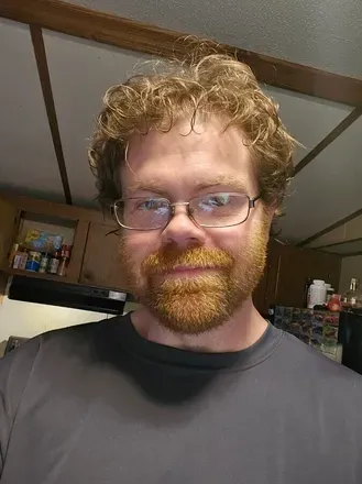 OnlyFans account  fluffygingerguy avatar 1