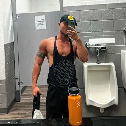 OnlyFans cuenta justin.ch6999 avatar 1