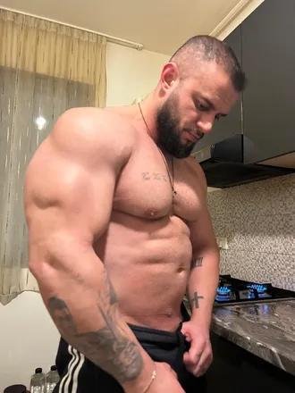 OnlyFans cuenta mralphagod header 2
