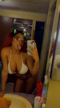 OnlyFans account  honey.prinxess avatar 1