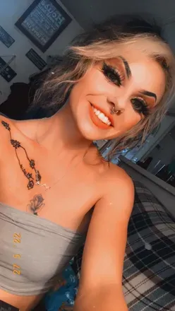 OnlyFans cuenta teek_xoxo20 avatar 1