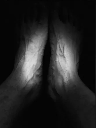 OnlyFans account  freefrankiesfeet header 2