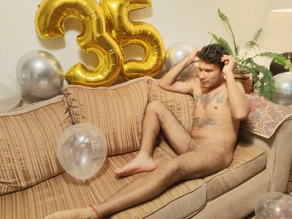 OnlyFans account  samuel_gitano header 2