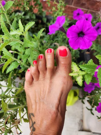 OnlyFans cuenta mommadukes_421 header 2