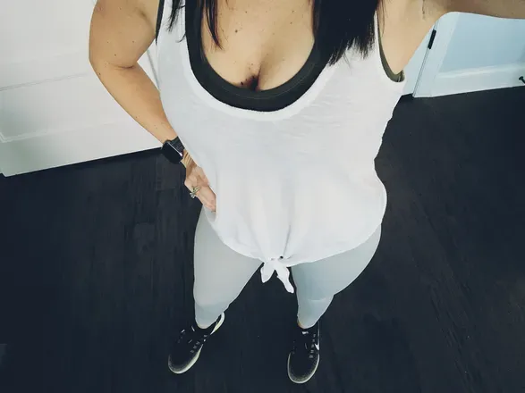OnlyFans cuenta fitmomwith3 header 2