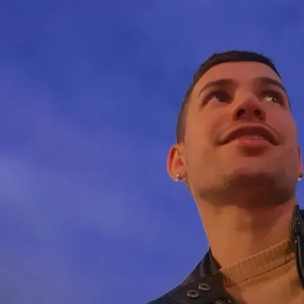 OnlyFans cuenta alex_men header 2