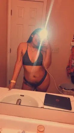OnlyFans cuenta localbaddie header 2