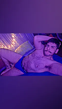 OnlyFans cuenta bearlefeet header 2