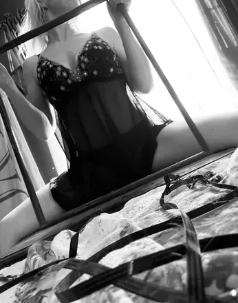 OnlyFans cuenta aphroditespriestess avatar 1